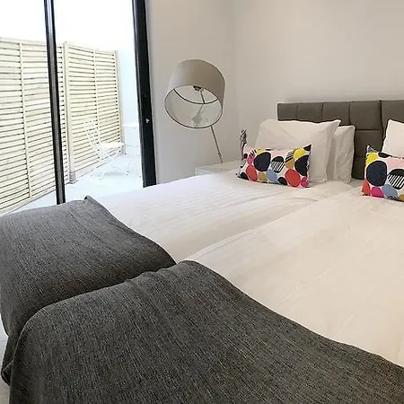 Oxford Circus Apartment *