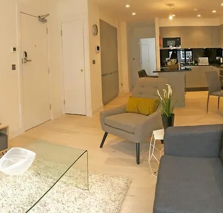 Oxford Circus Apartment