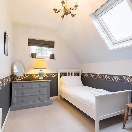 Apartment Unique Country Nr Nature Reserve Sleeps 4 London