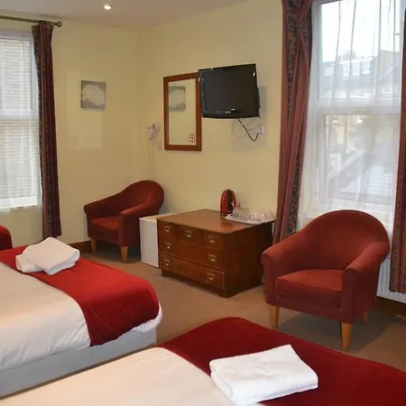 65 Hotell 2*