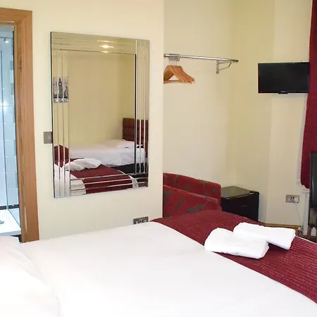 65 Hotell