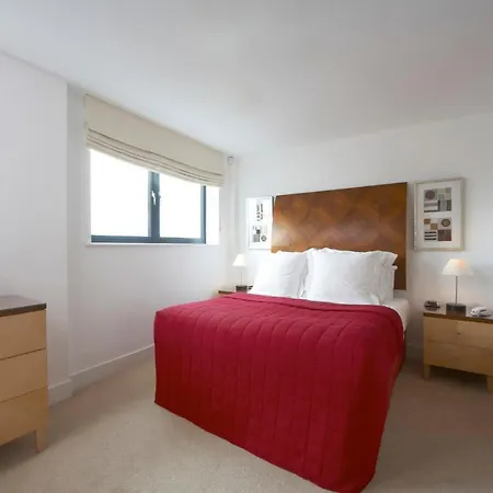 Marlin Stratford 4* Londyn