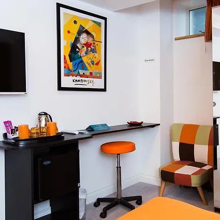 Aparthotel The Pods At Nell Gwynn London