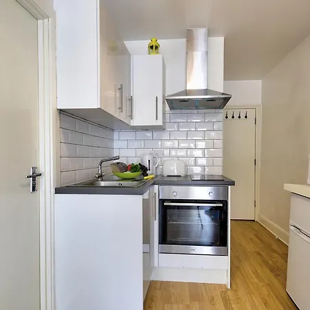 Short Low Budget Apartment *