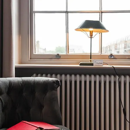 The Cleveland Arms Apartment *