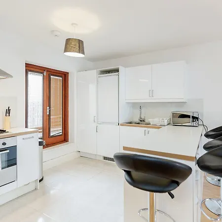 Apartment Eye Flats *