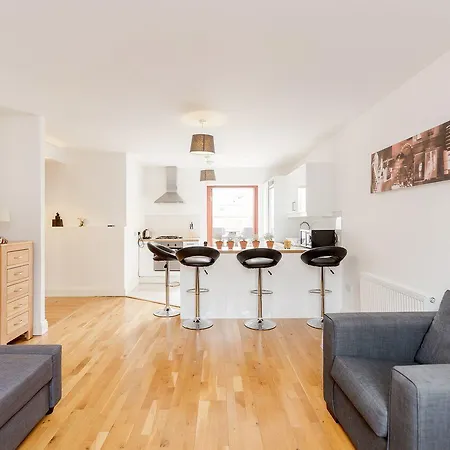 Eye Flats Apartment *