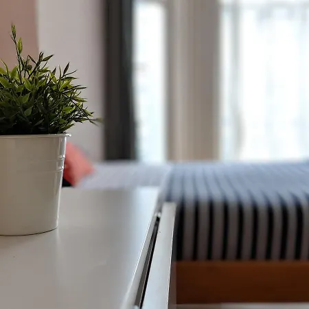 Holland Park Lifestyle Apartment London