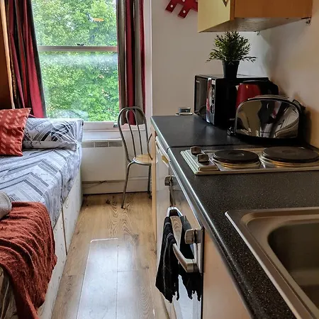 Holland Park Lifestyle Apartment London