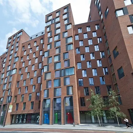 Hashtag Shoreditch- Students & Teachers Only Hostel *