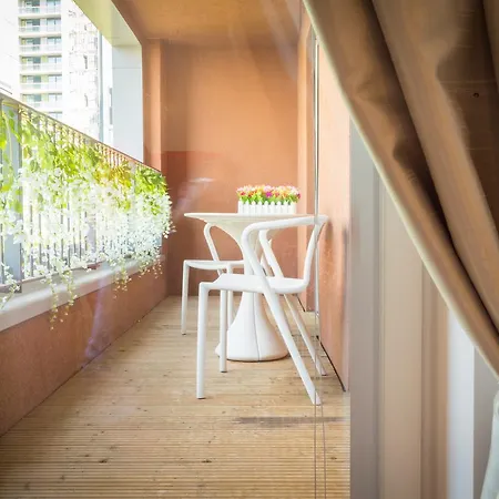 Apartment Dockside Walk - Canary Wharf