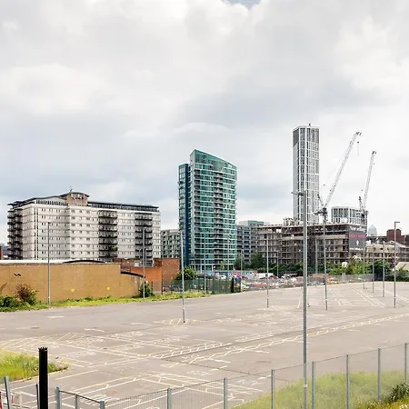Luxury Stratford London