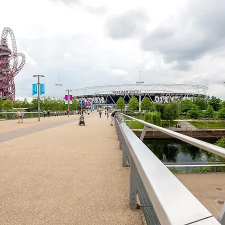 Apartment Luxury Stratford London