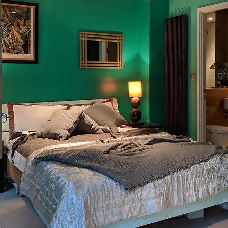 Hotel Bermondsey Square - A Bespoke 4*