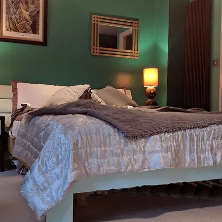Bermondsey Square - A Bespoke Hotel London