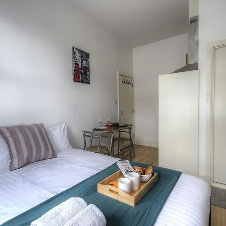 Apartment Short Low Budget Wembley