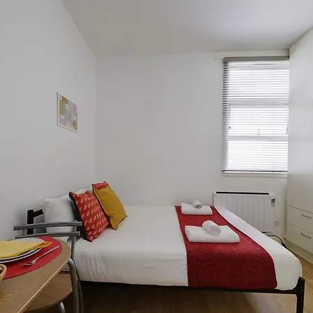 Short Low Budget Apartment Wembley