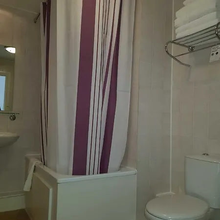 Premier Hammersmith Hotel Londyn