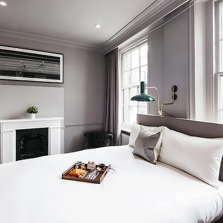 The Cleveland Arms Apartment *