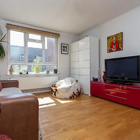 Apartment Battersea 2 Bedroom Flat *