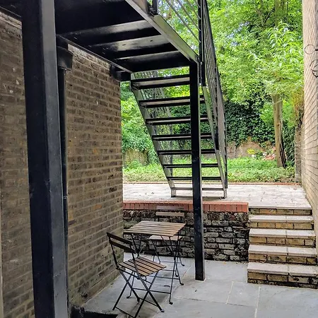 Holland Park Lifestyle