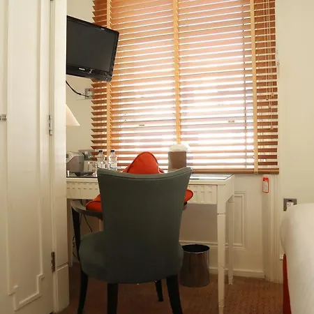 Hotel Kensington House 4*