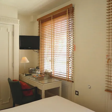 Kensington House Hotel 4*