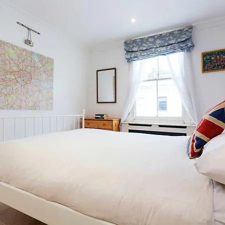 Veeve - Pretty In Pimlico