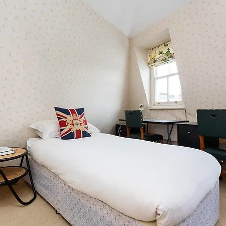 Veeve - Pretty In Pimlico Holiday home London