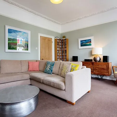 Holiday home Veeve - Archway Air London