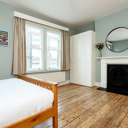 Holiday home Veeve - Archway Air London