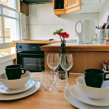 Apartment Irwin At Notting Hill London