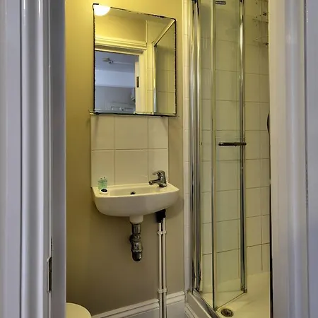 London Short Term Apartment *
