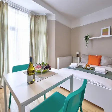 London Short Term Apartment Wembley