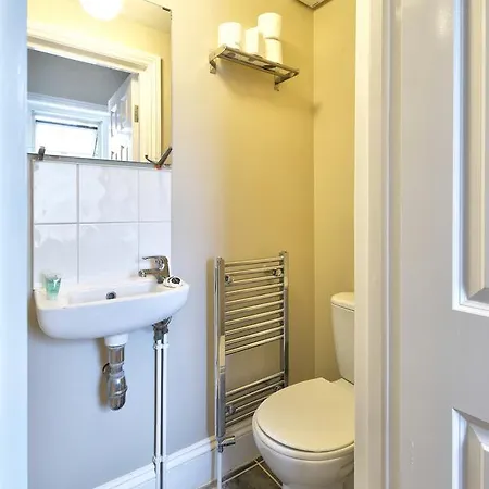 London Short Term Apartment *