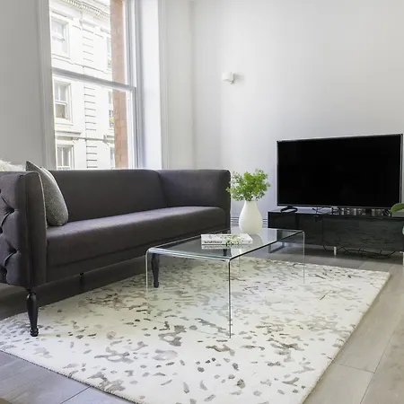 Sonder Museum House Aparthotel London