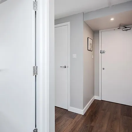 Apartment Eye Flats