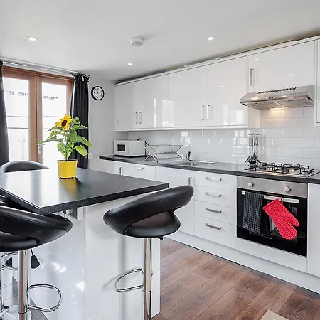 Eye Flats Apartment