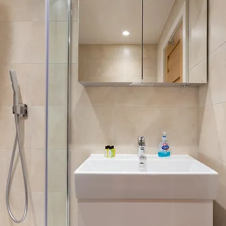Private - The Fitzrovia Collection Apartment *