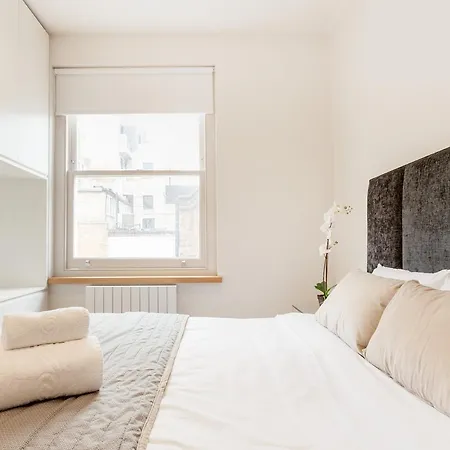 Private - The Fitzrovia Collection Apartment *