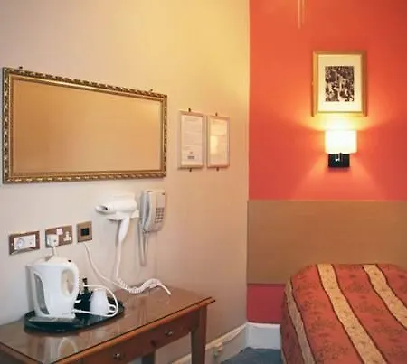 Hotel The Grapevine 2*