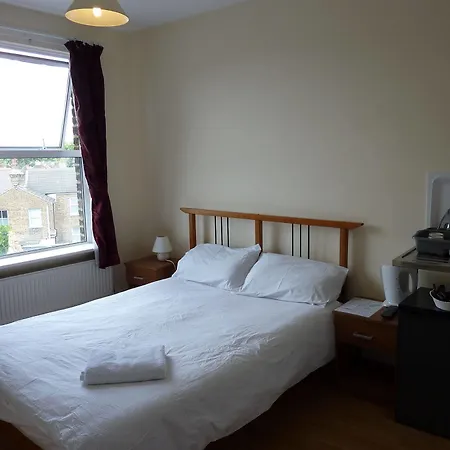 Bennys Hotel 2*