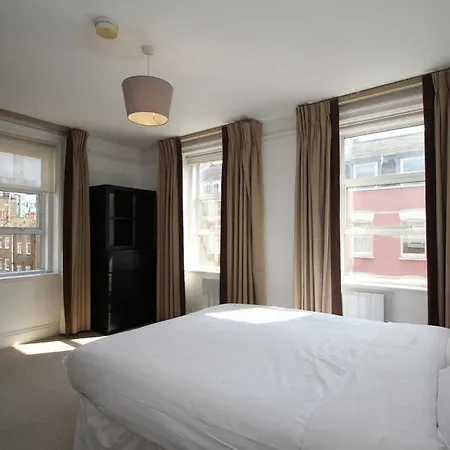 Chiltern And Baker Luxury Londyn