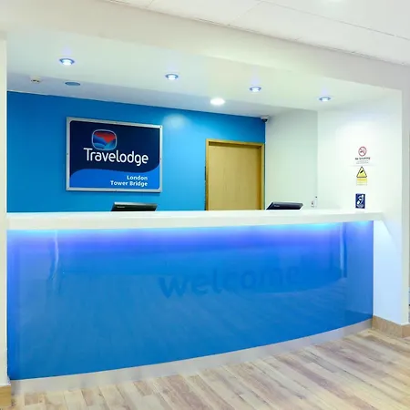 Travelodge Central Tower Bridge Hotel 2*