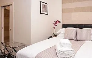 Hotel apartamentowy Nox Golders