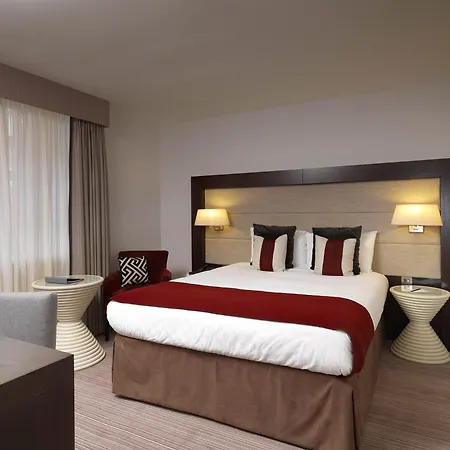 Thistle Holborn Hotel 4*
