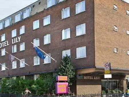 Lily Hotel