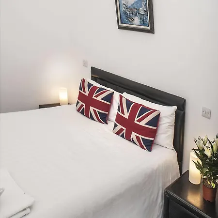 Nox Kensington Gardens 4*