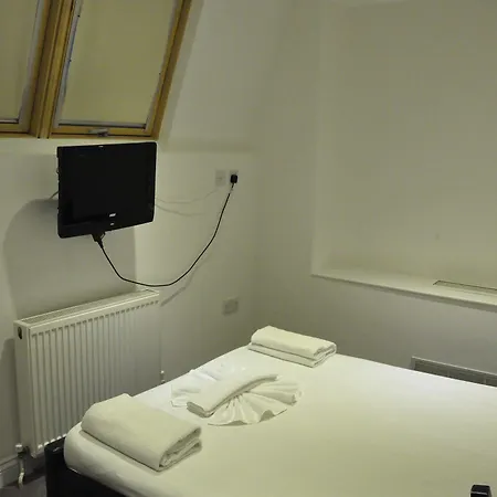 Aparthotel Nox Kensington Gardens 4*