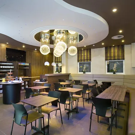 Eden Plaza Kensington